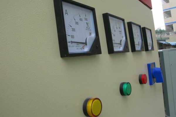 南关配电柜-3683讲讲配电柜注意事项